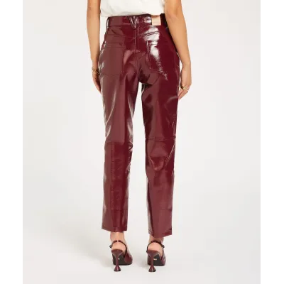 BO High Rise Girlfriend Broek in Lak Look - Berry Red | Josh V