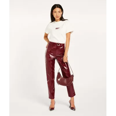 BO High Rise Girlfriend Broek in Lak Look - Berry Red | Josh V