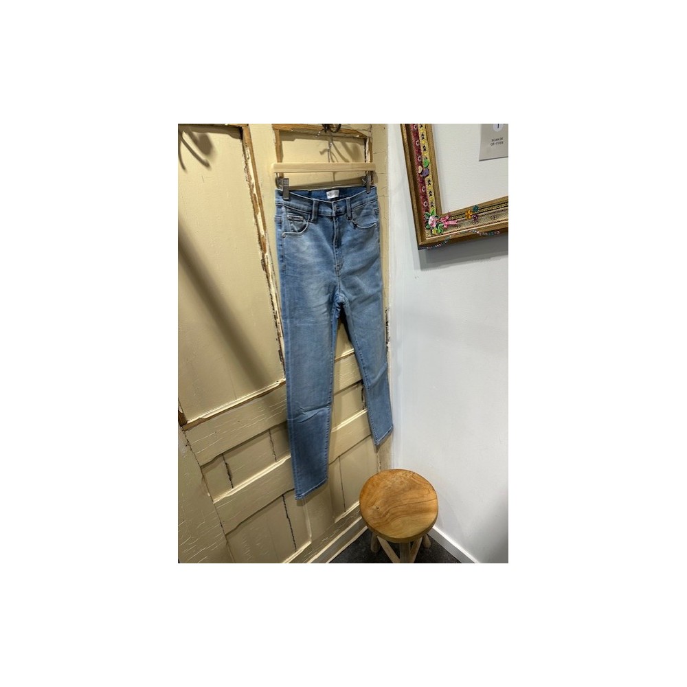 JENNIFER SKINNY MEDIUM DENIM