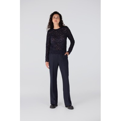 Kiki kanten top met schoudervulling | Donkerblauw