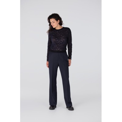 Kiki kanten top met schoudervulling | Donkerblauw