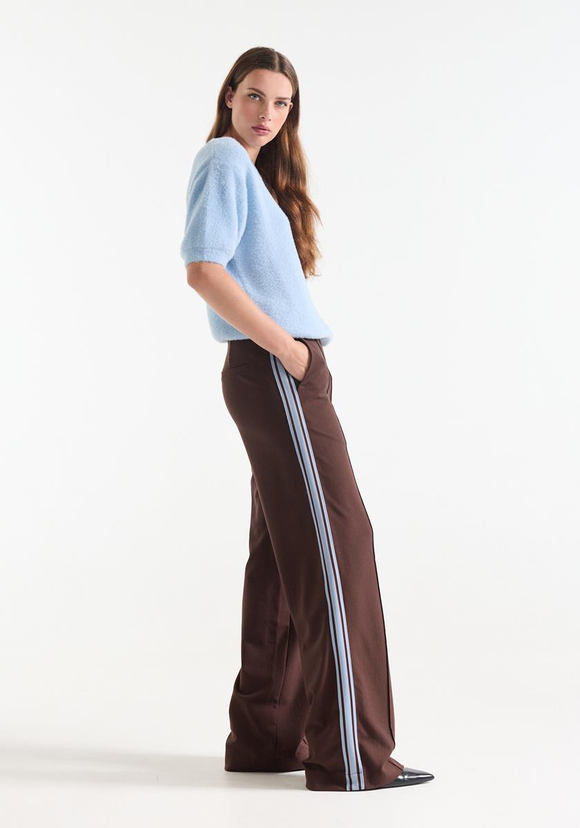 Aleid Bruine pantalon met streepdetail
