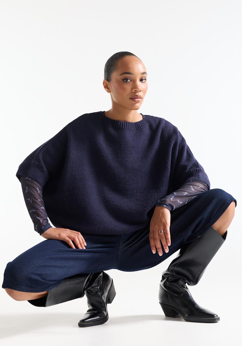 Dacota Donkerblauw trui met korte mouwen en zachte knitstructuur