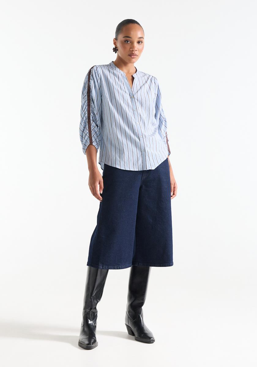 Leah Lichtblauwe gestreepte blouse