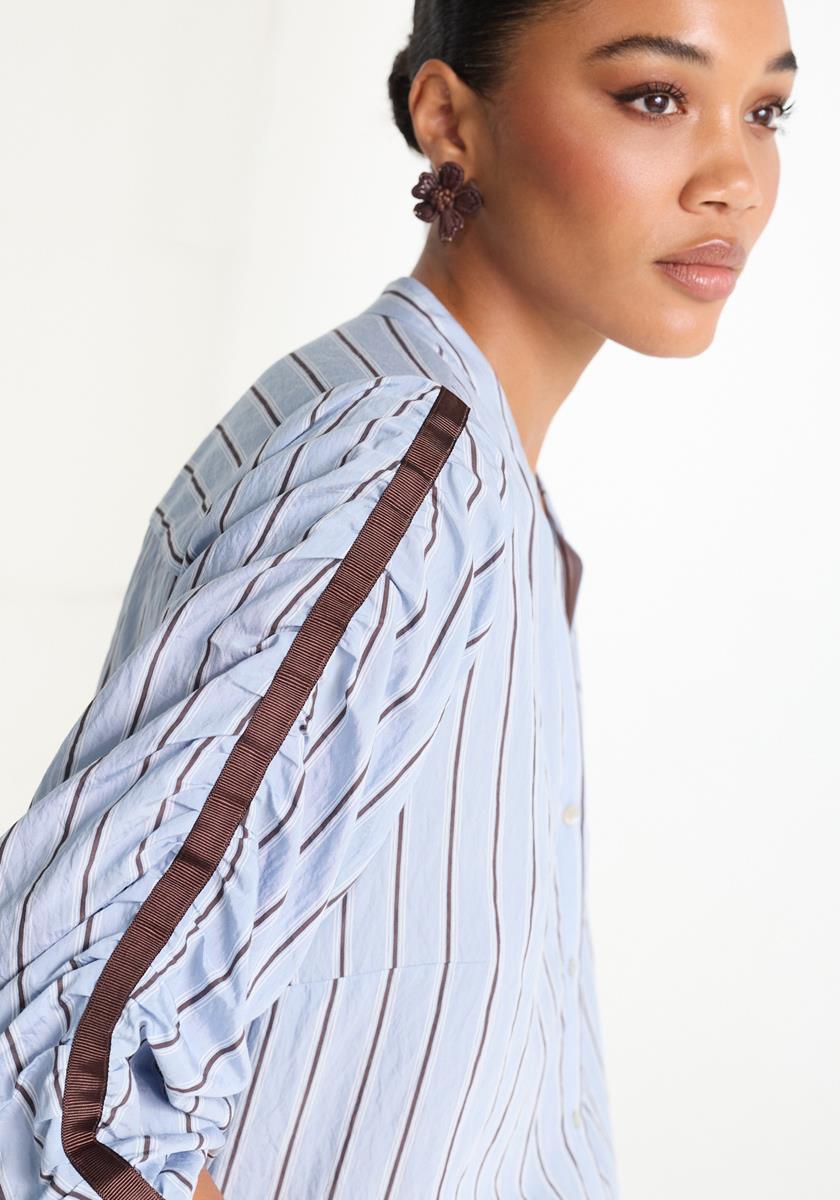 Leah Lichtblauwe gestreepte blouse