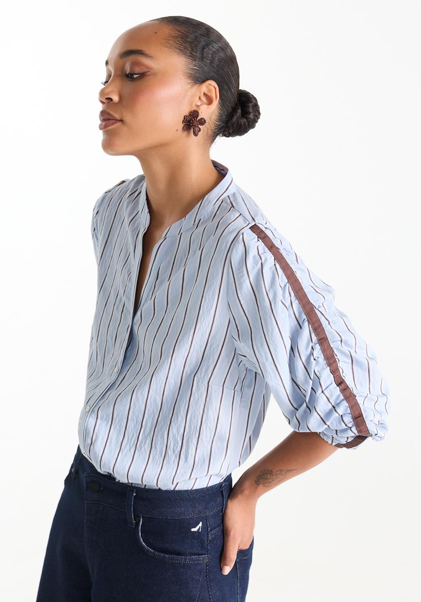 Leah Lichtblauwe gestreepte blouse