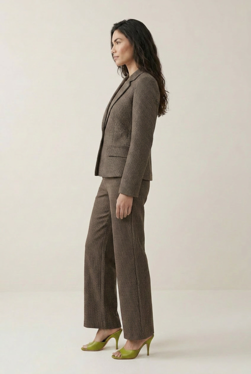 7927 – Broek Nova Lano G. Wales Choco