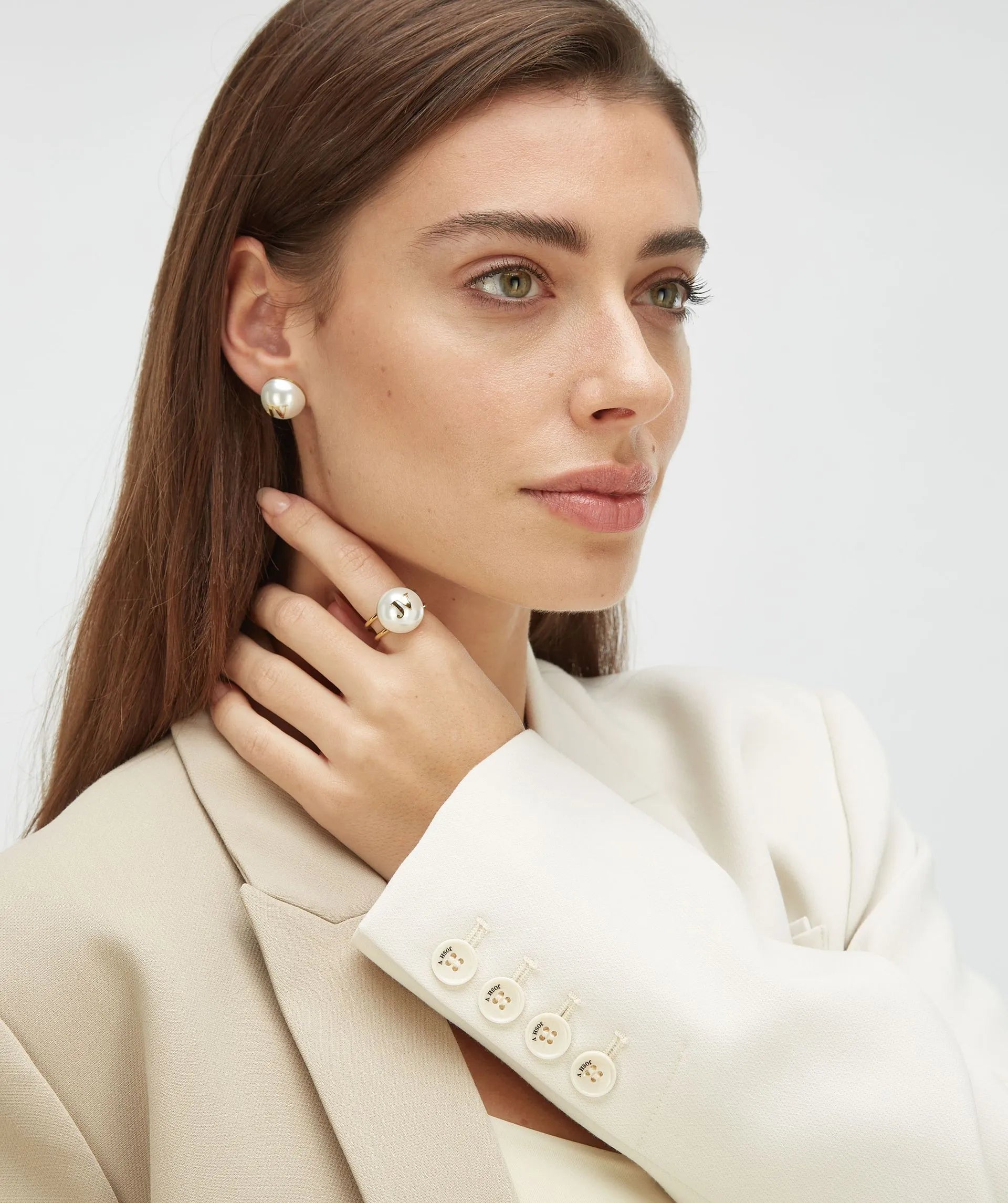 CHRYSTAL oorbellen met logo - antique gold