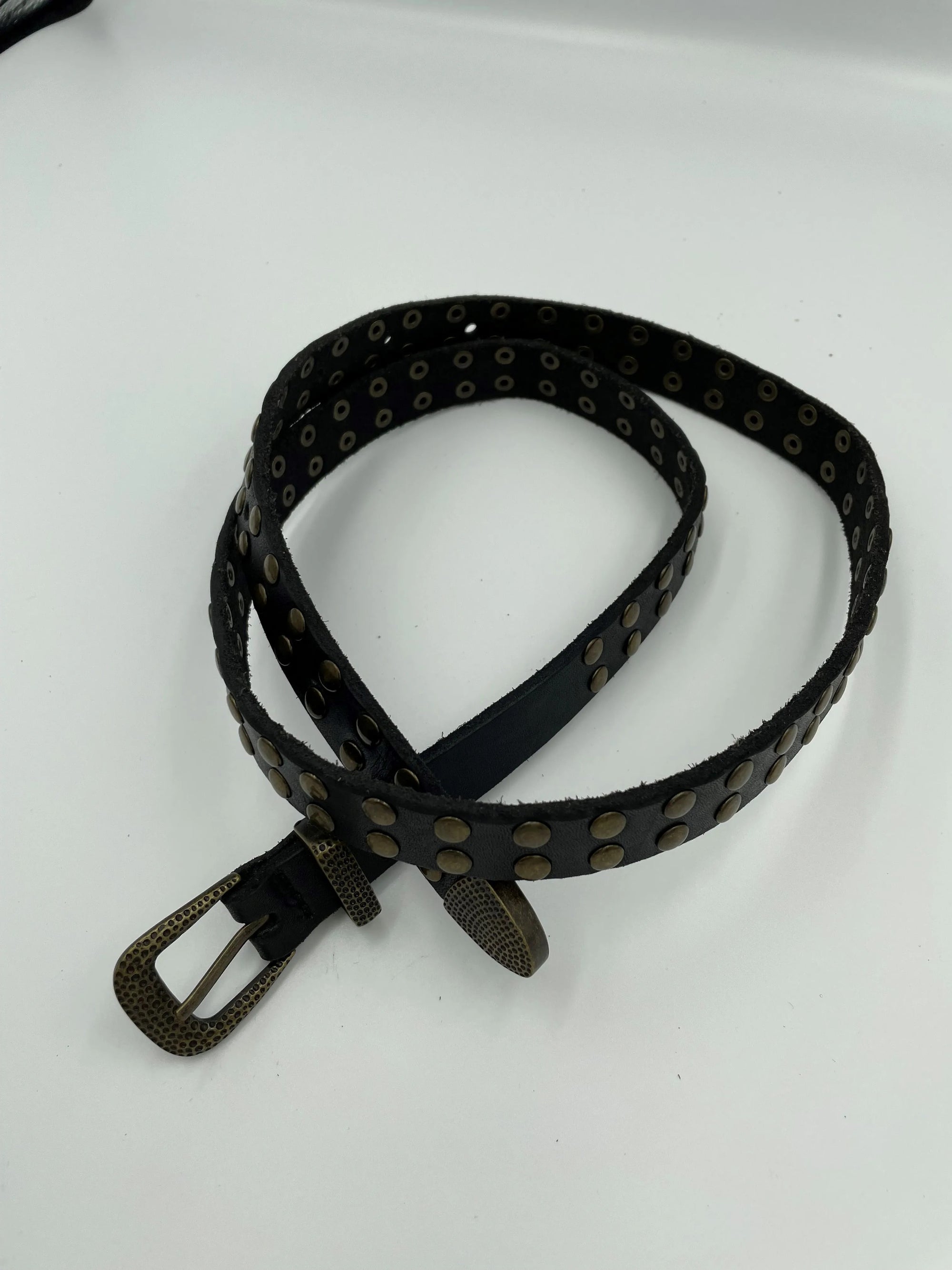 RIEM MET STUDS MAAT 85
