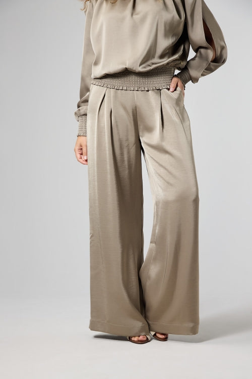 Wijde pantalon met bandplooi