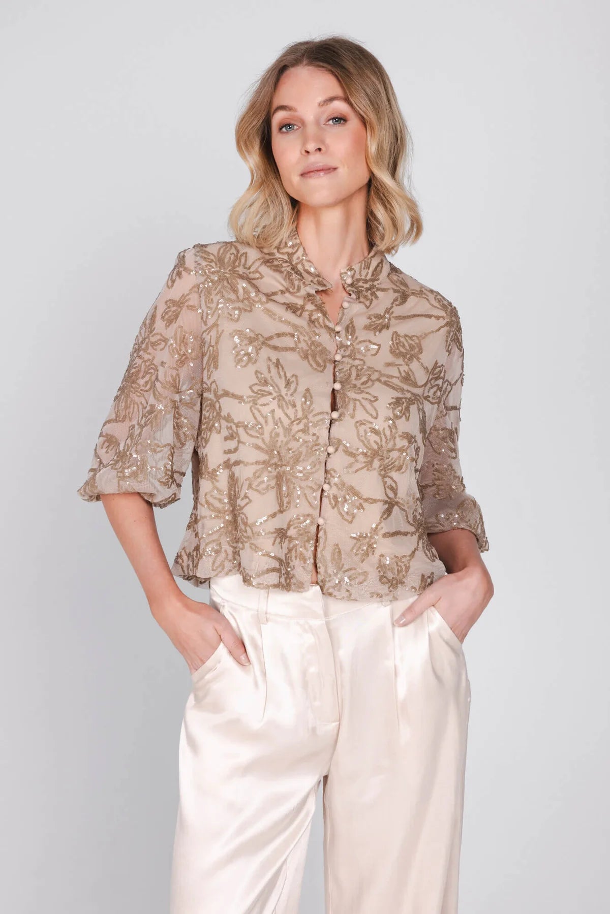 Accentil Rive Blouse – Sand