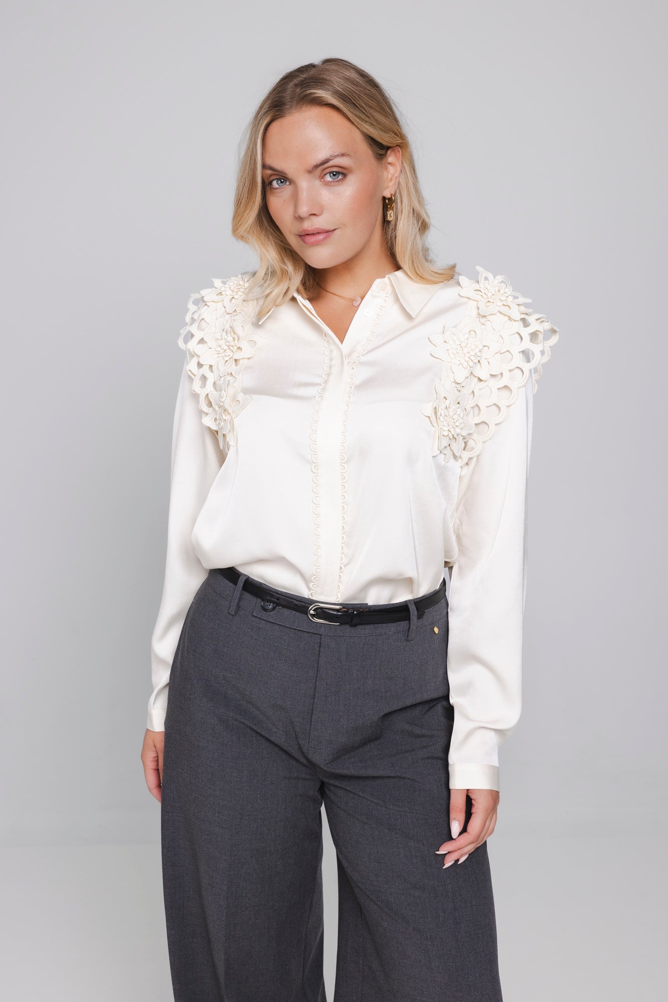 Elisse Blouse Winter White – Accentil
