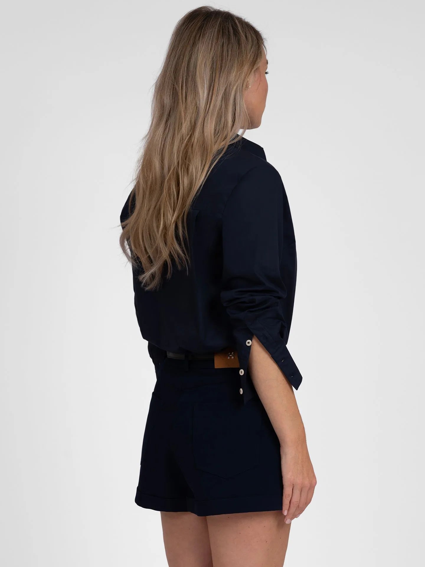 Osan Blouse - Oversized blouse met geborduurd logo