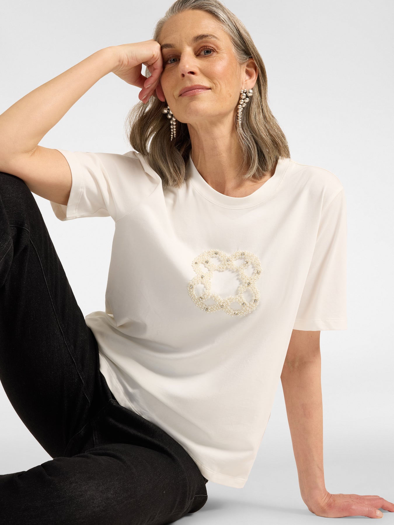T-shirt met parelapplicatie – Offwhite