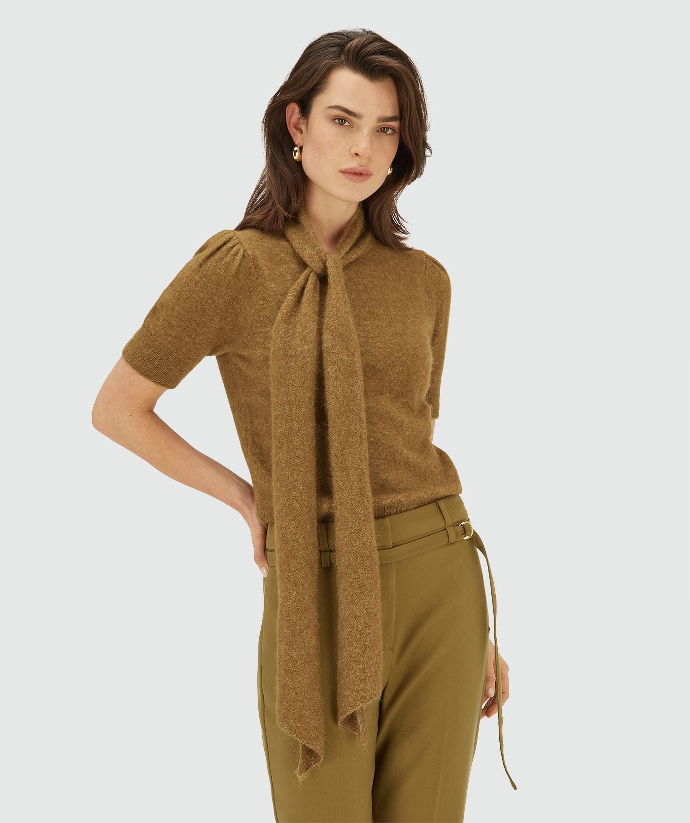 BEATRICE fitted top met merinowol - olive green melange