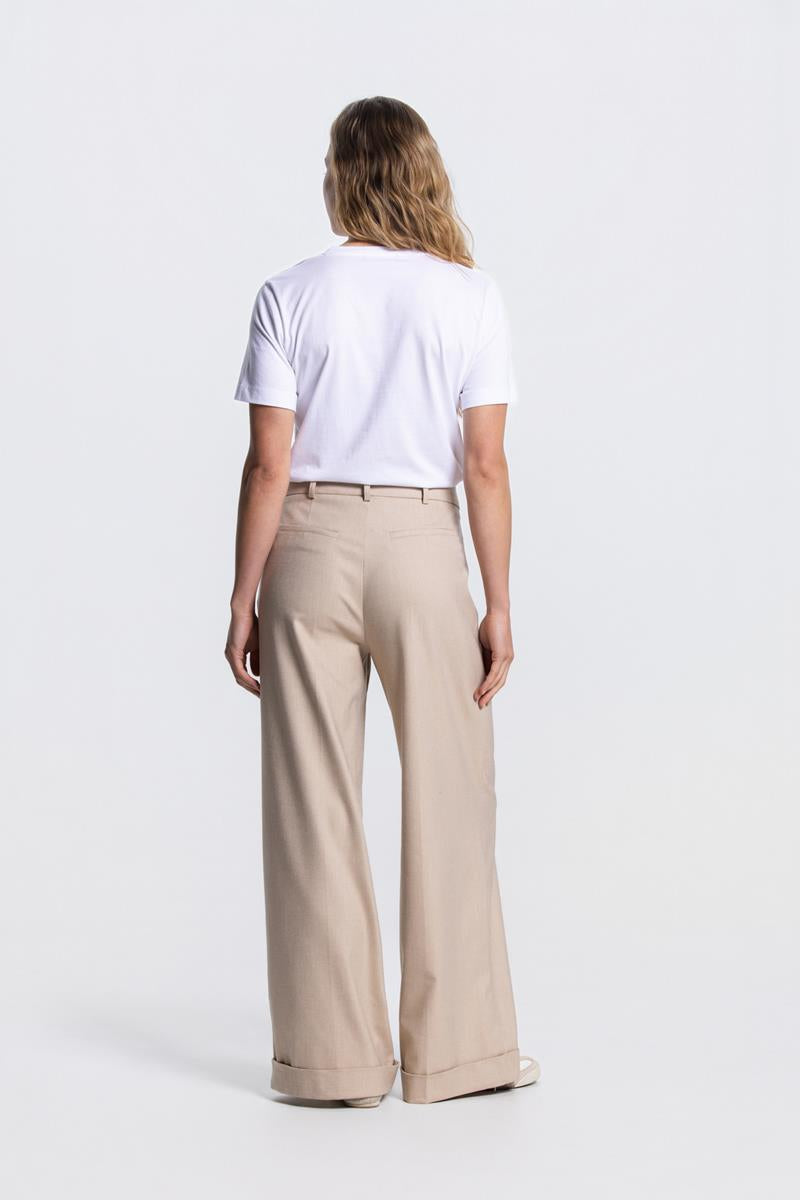 NIENKE WIDE LEG PANTALON IN ZAND