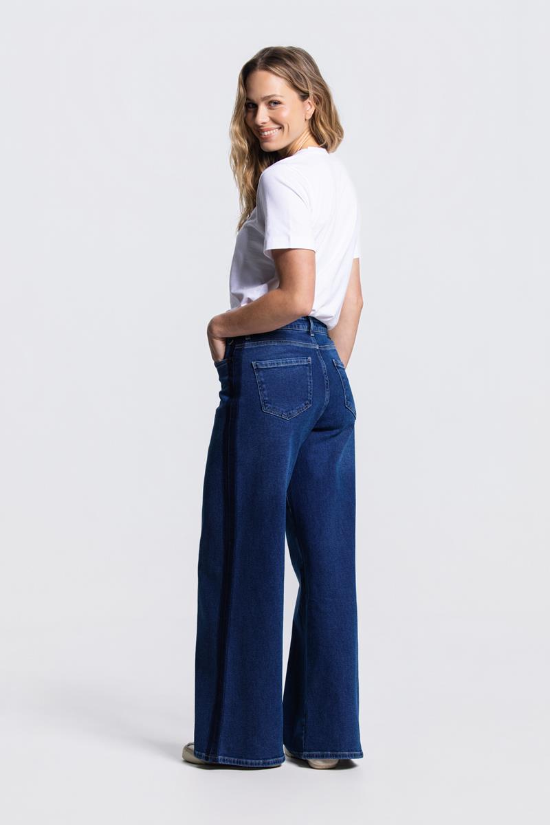 MEADOW WIDE LEG JEANS IN DONKERBLAUW