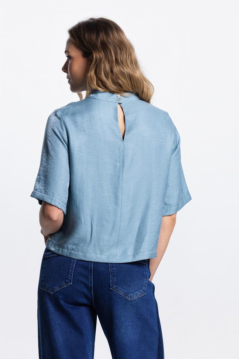 ODILE GLANS TOP IN AQUAMARIJN