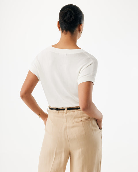 Knitted top of white