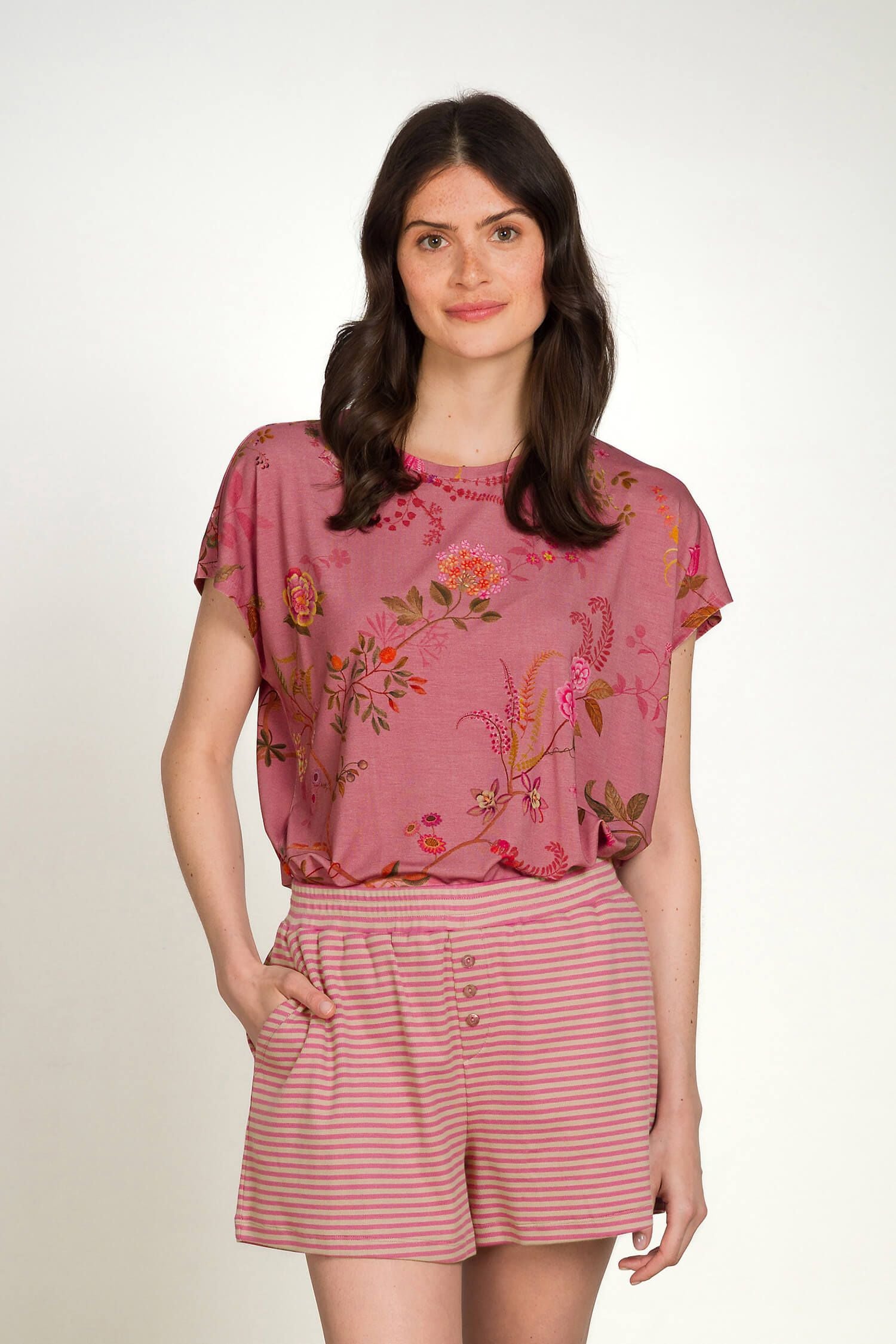 Tatum Top Korte Mouw Bodhi Flower Donkerroze