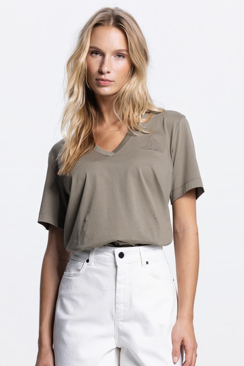 SUVI T-SHIRT IN LEGERGROEN