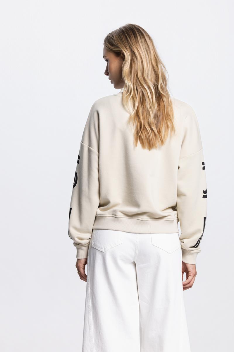 MALISSA ARTWORK SWEATER IN KLEI