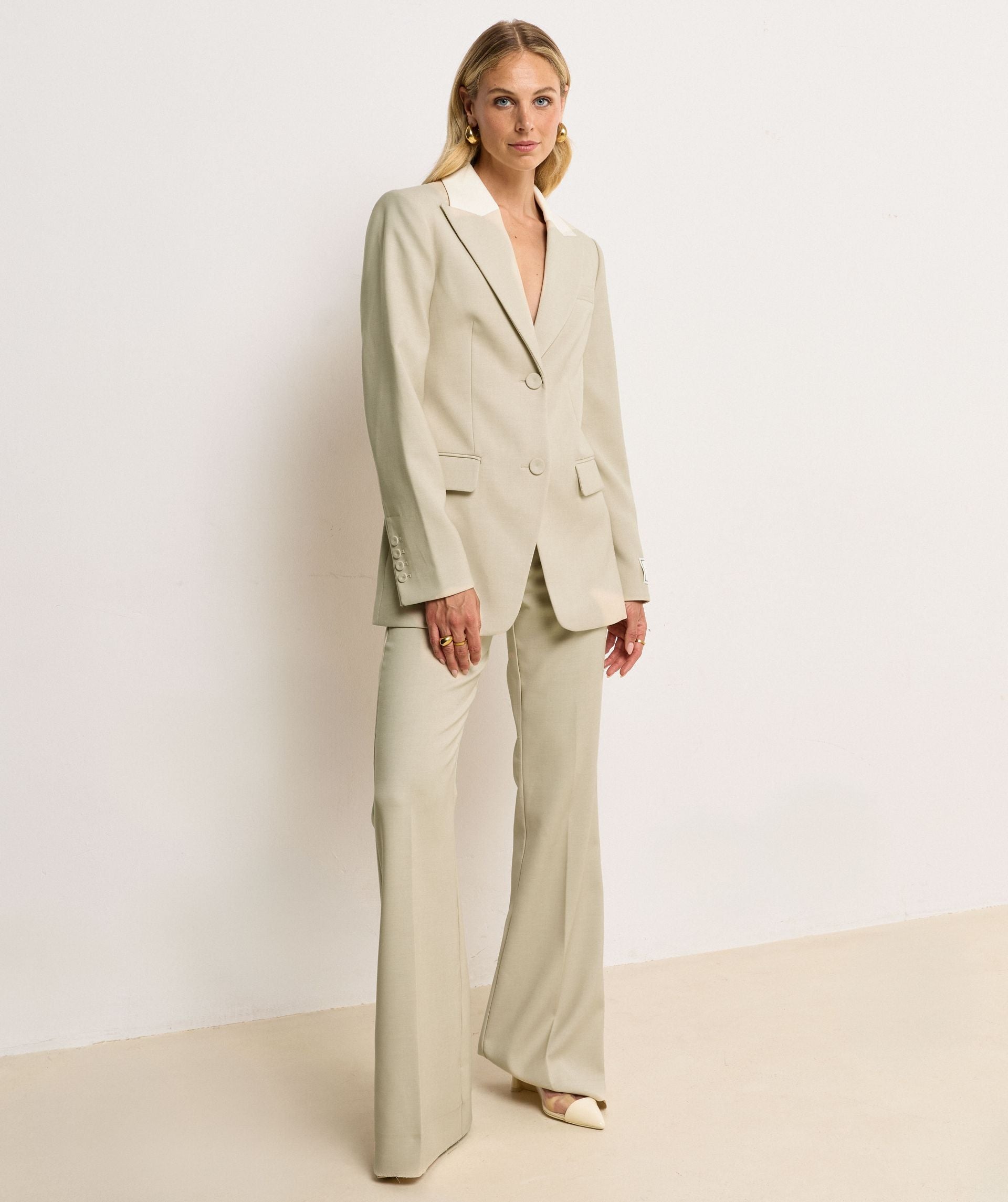LIORA high rise flared pantalon - ecru melange