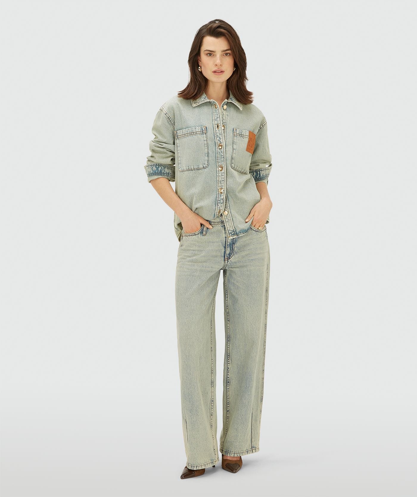 LOUELLA mid rise wide leg jeans - light dirty denim