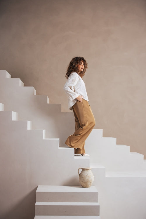 Rumi Satijnen bandplooipantalon