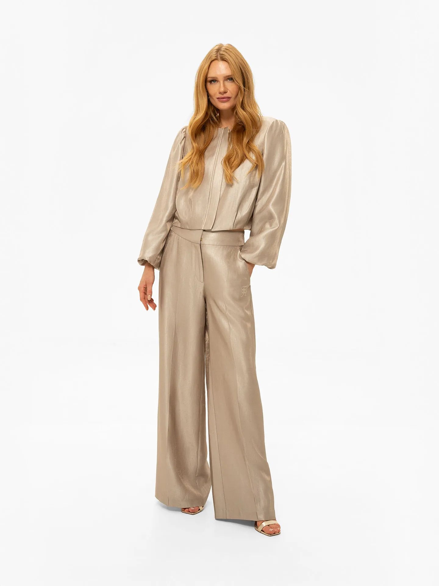 Shiny trousers
Manouk Pants