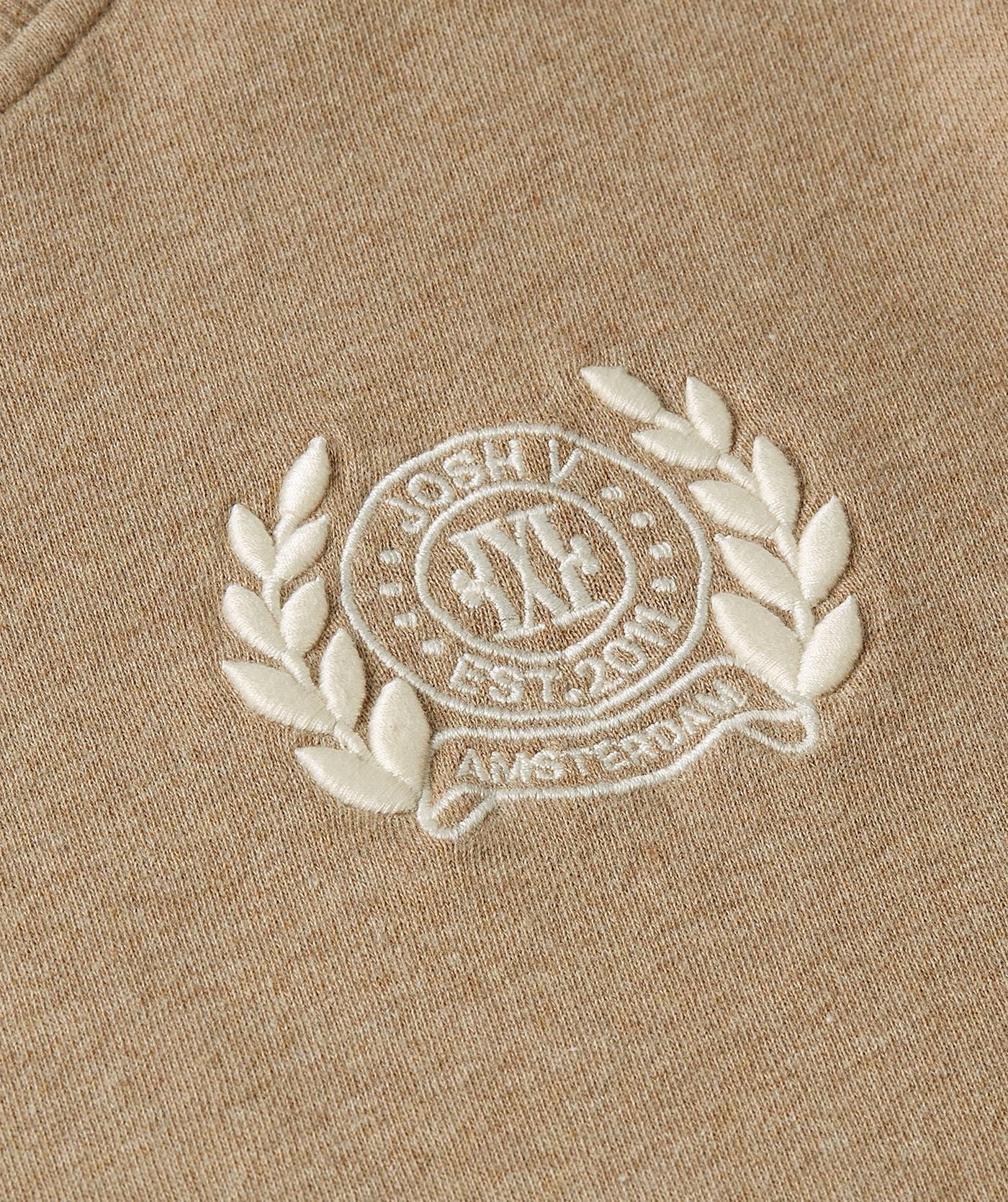 NAOMI relaxed fit sweater met logo - light khaki melange