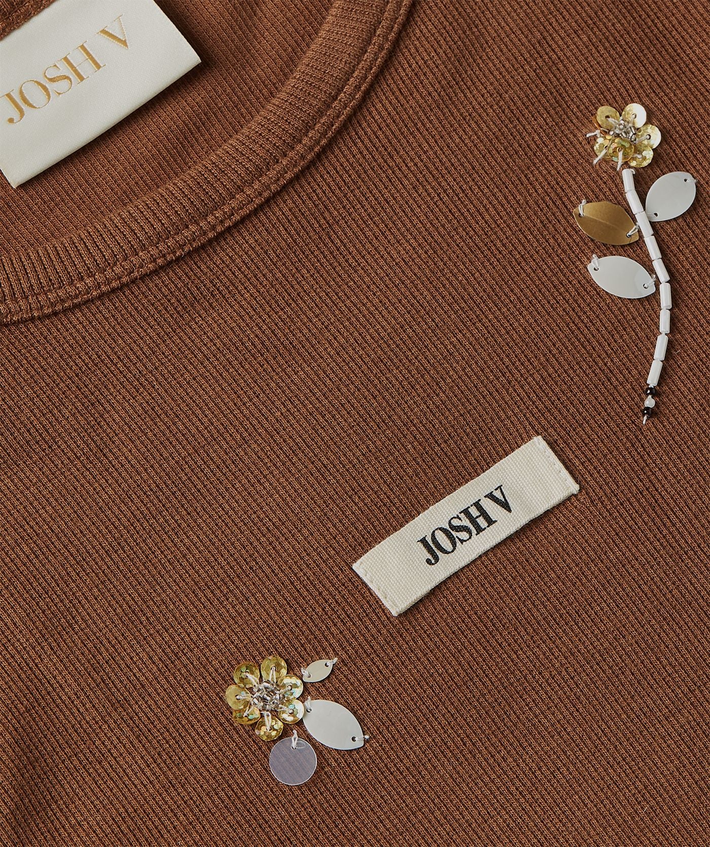 SWANNY slim fit top met kralen details - brown