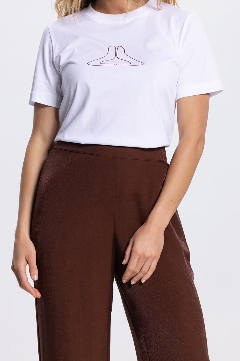 JITTY LOGO T-SHIRT IN WIT