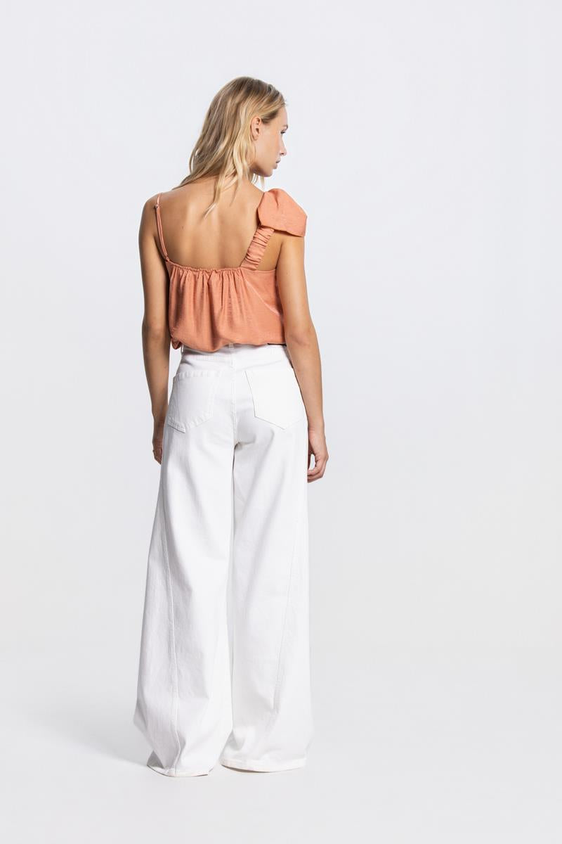 VIE ONE SHOULDER TOP IN DONKER PERZIK