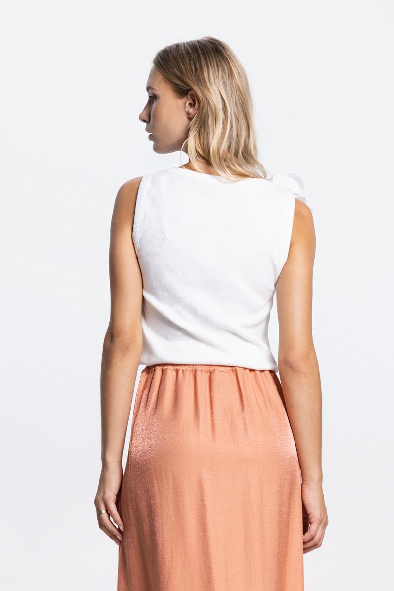 RHODE TOP MET BLOEMDETAIL IN WIT