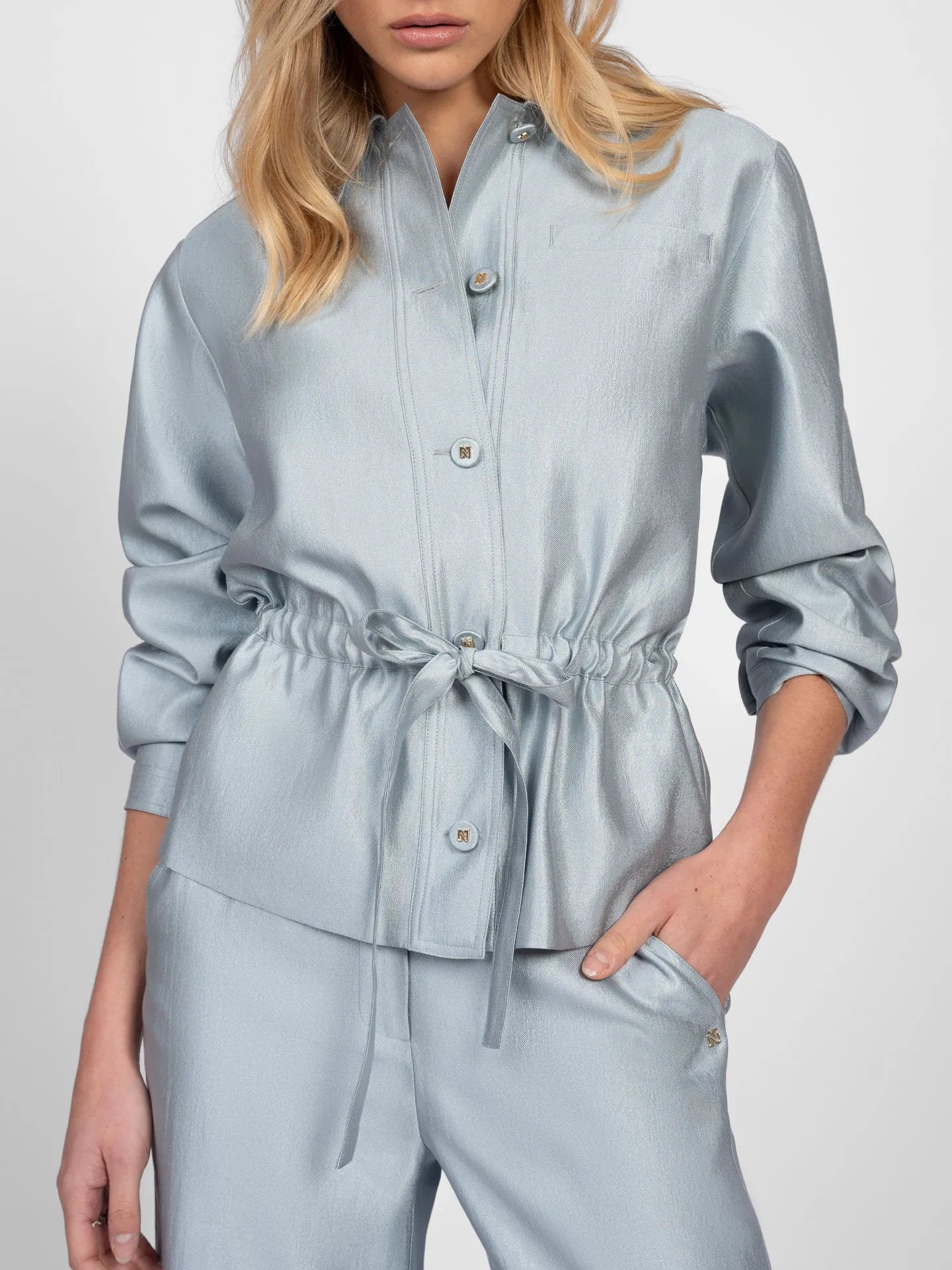 Alira Blouse Frozen Blue – Nikkie