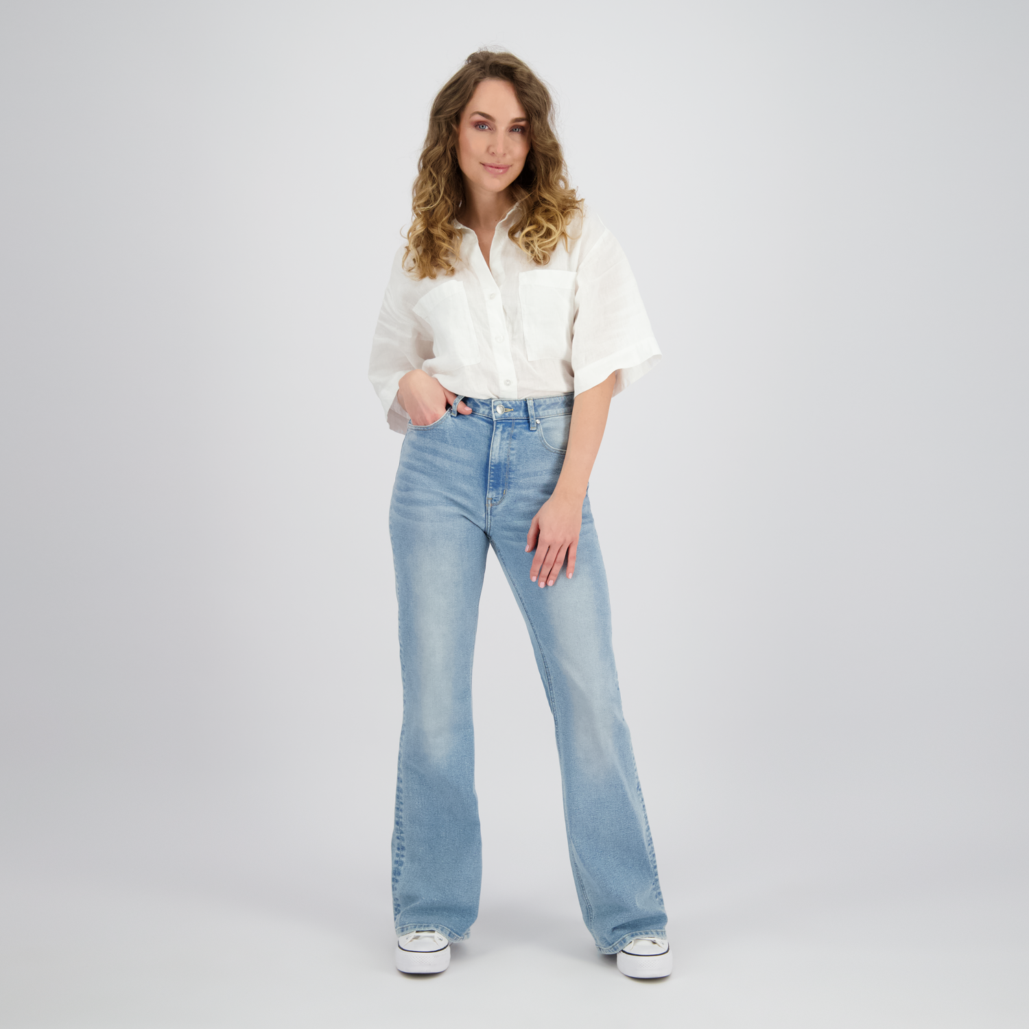Raizzed Sarah Flare Jeans – Blauw