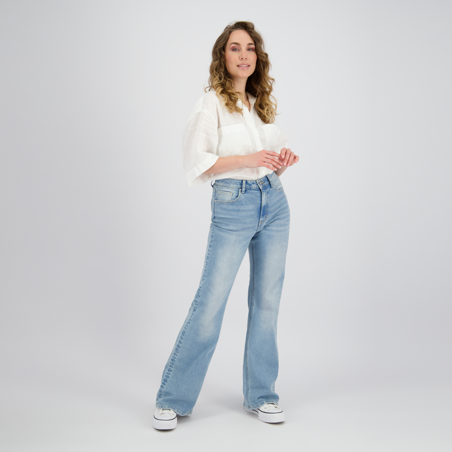 Raizzed Sarah Flare Jeans – Blauw