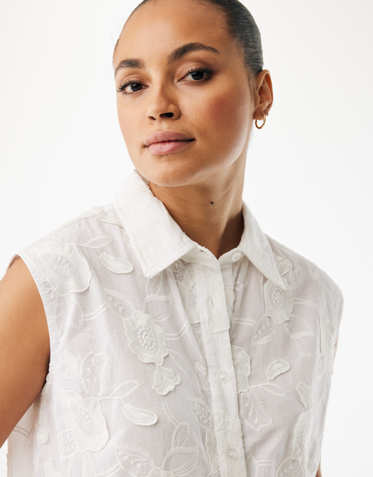 3D Flower Blouse – Mexx | Witte Jacquard Blouse met Bloemendetails