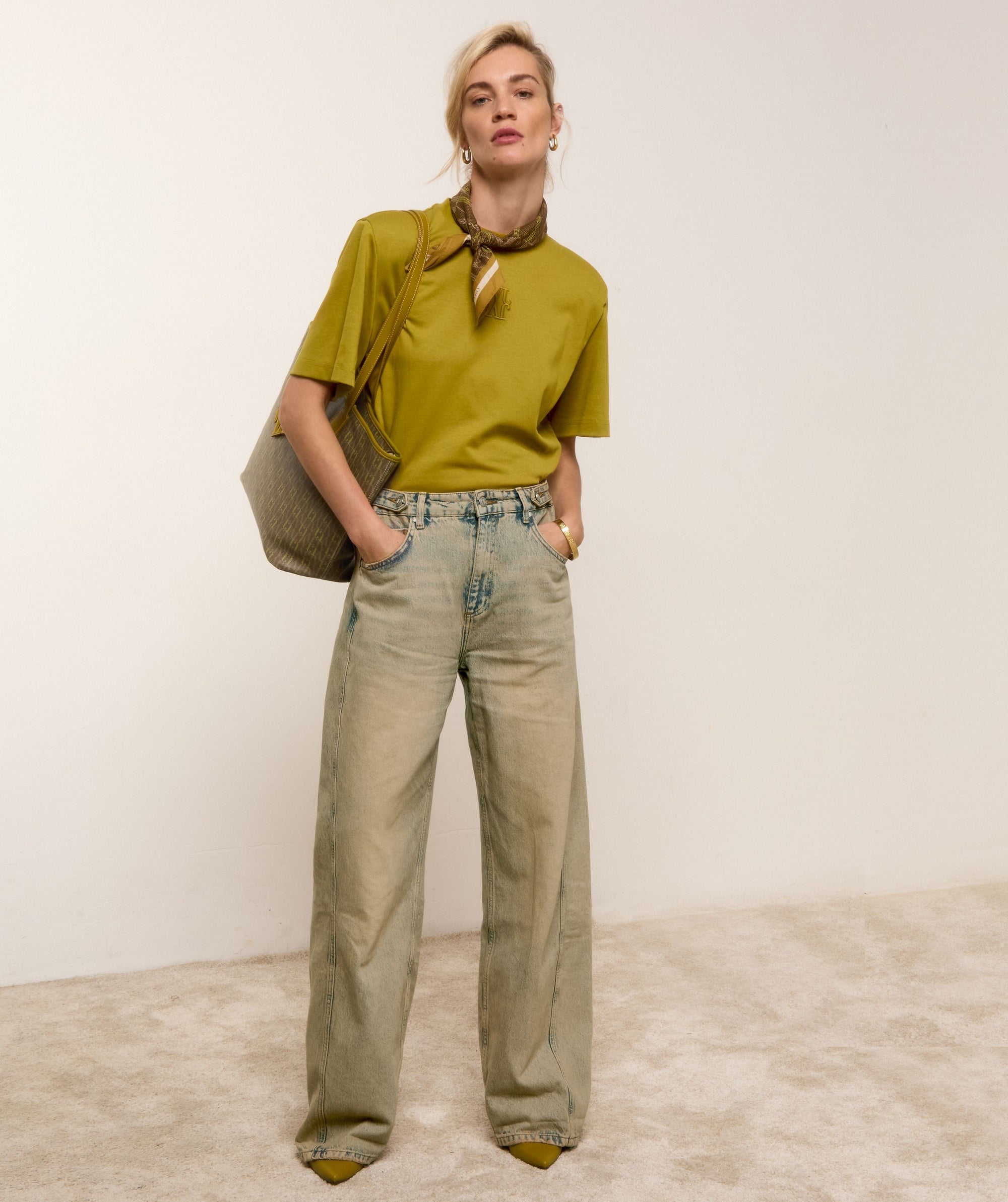 Dewi Balloon Fit Jeans - Dirty Wash Denim