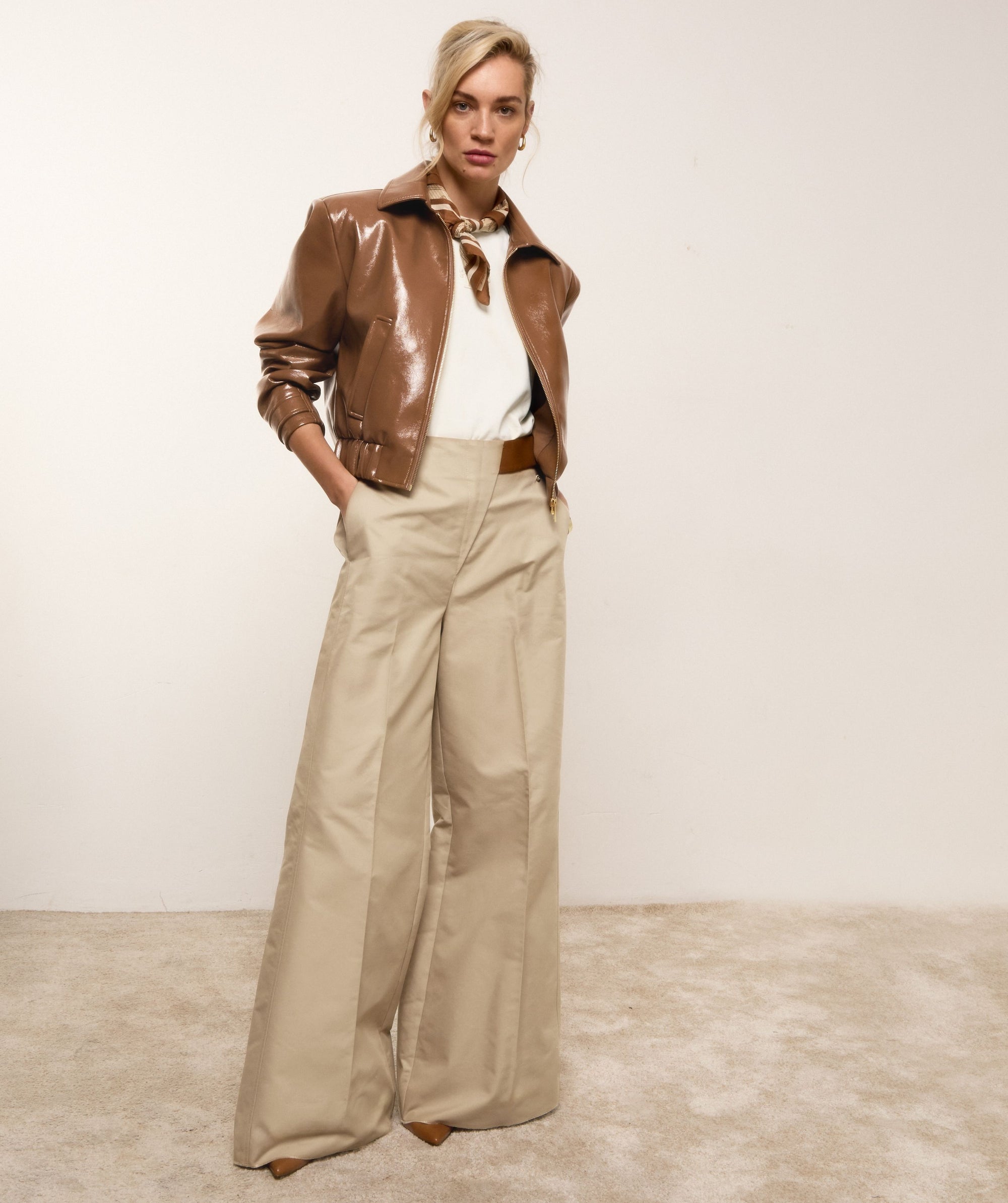 JV-PEADEN Bomber Jacket in Laklook - Cognac