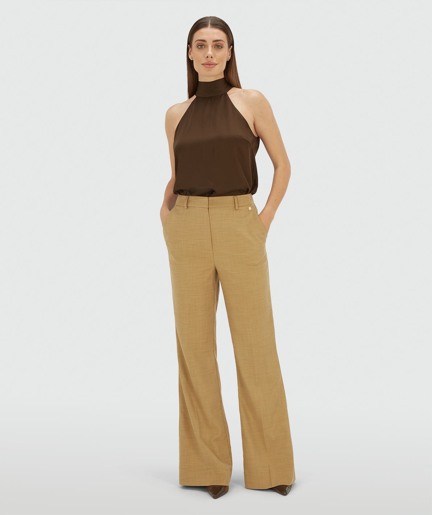 Yaniek loose fit top in satijn look - bruin