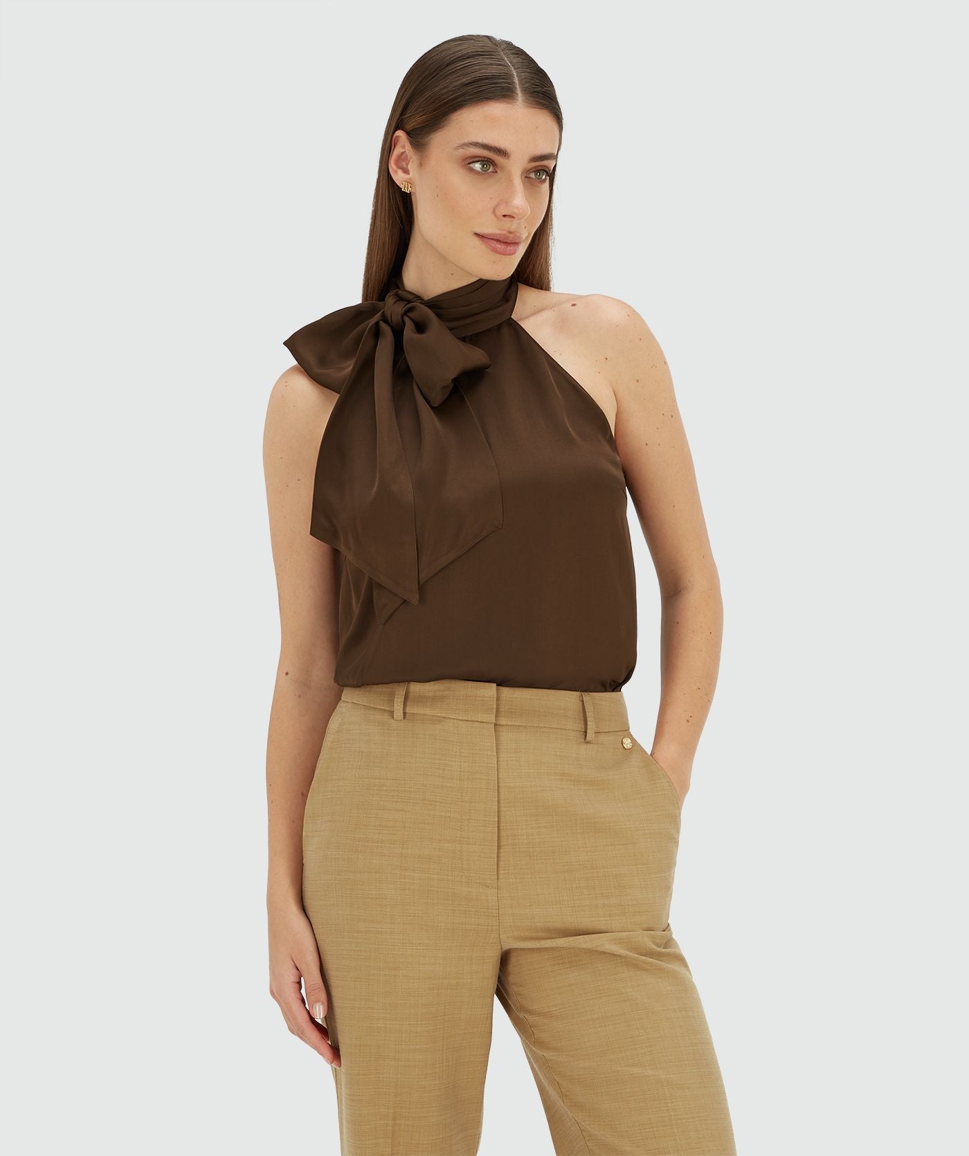 Yaniek loose fit top in satijn look - bruin