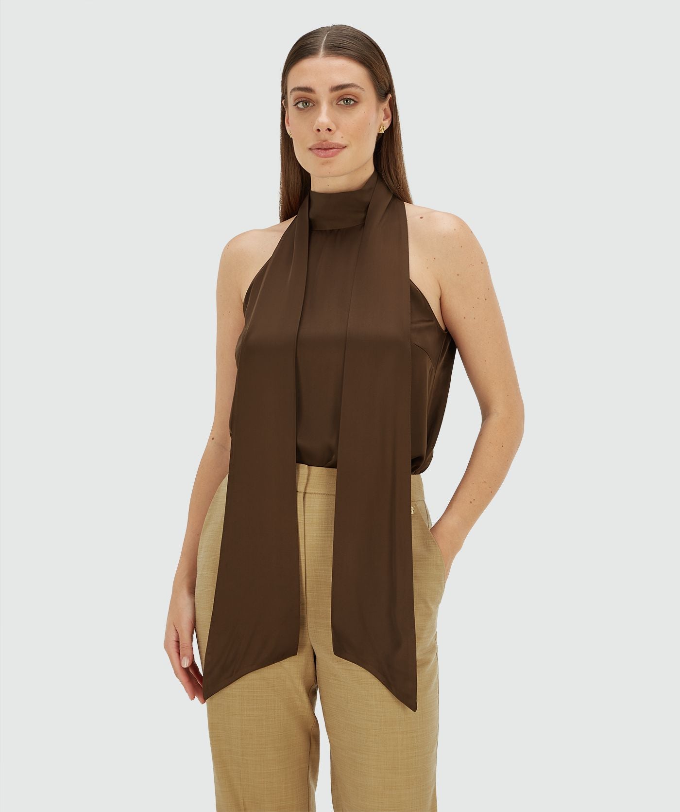Yaniek loose fit top in satijn look - bruin