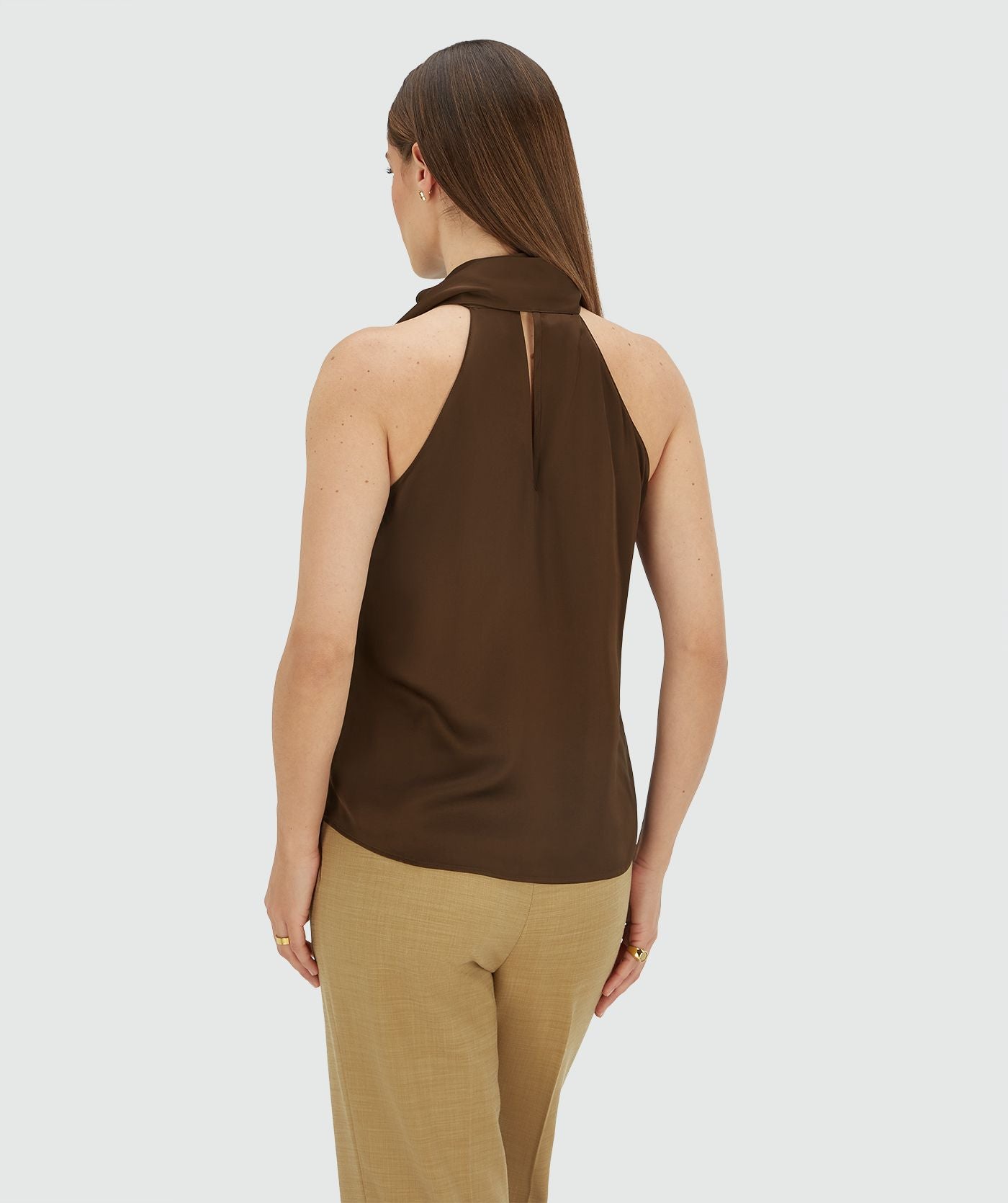 Yaniek loose fit top in satijn look - bruin